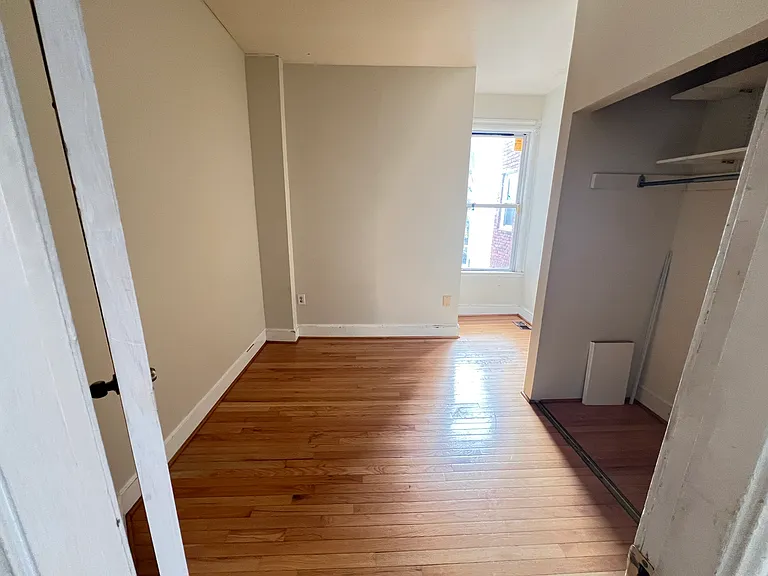 313 K St NE — Photo 19
