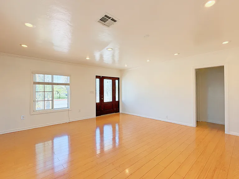 9046 Gallatin Rd — Photo 6