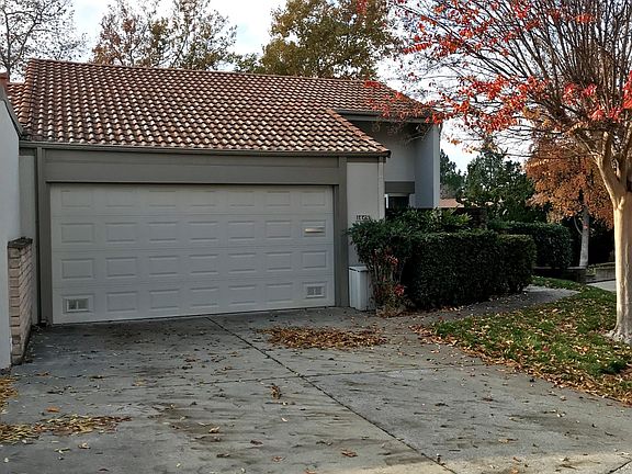 2 Car, Attached Garage