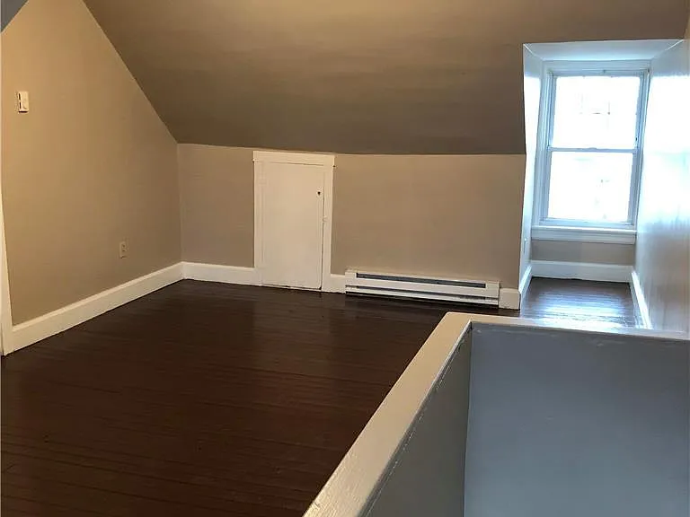 1214 Maple St — Photo 12