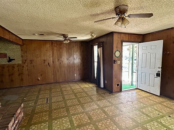 5th image of 110 Red Bud Rd
