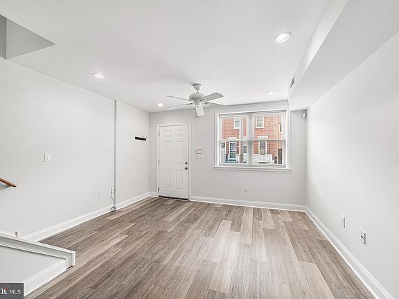 3rd image of 2521 Federal St