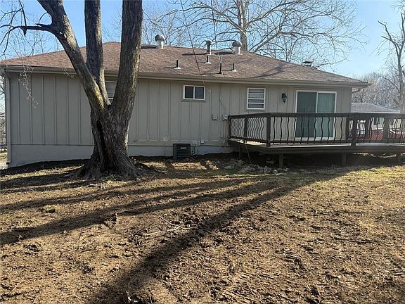 3rd image of 10342 Tullis Ave