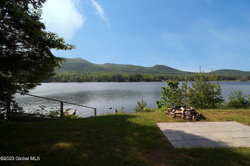3rd image of 110 Kibler Point