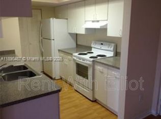 470 S Park Rd, Hollywood, FL 33021