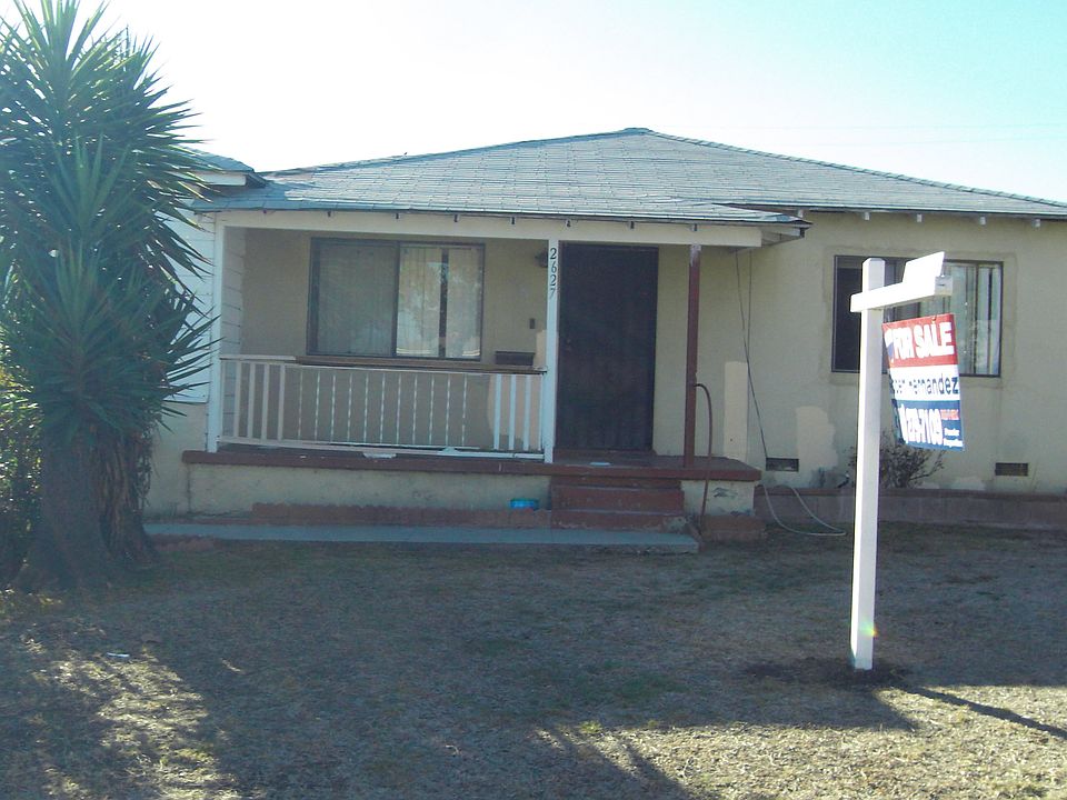 1st image of 2627 Bartlett Ave