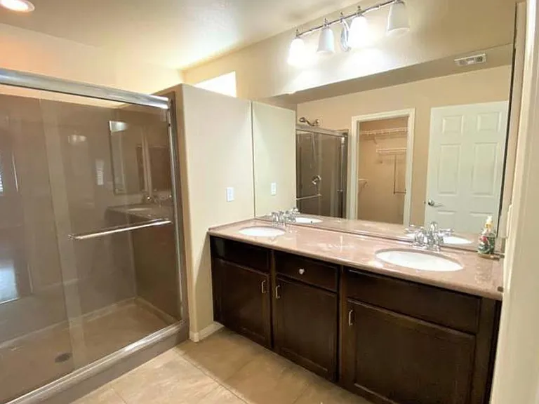 Private Master Bath Bottom Floor