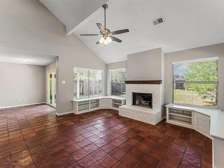11831 Meadowchase Dr — Photo 7