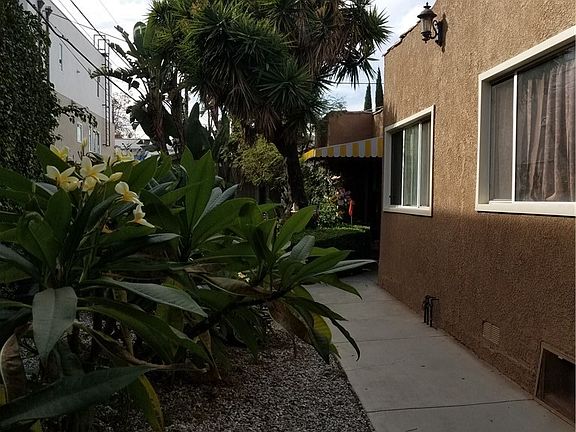 5th image of 965 N Saint Andrews Pl