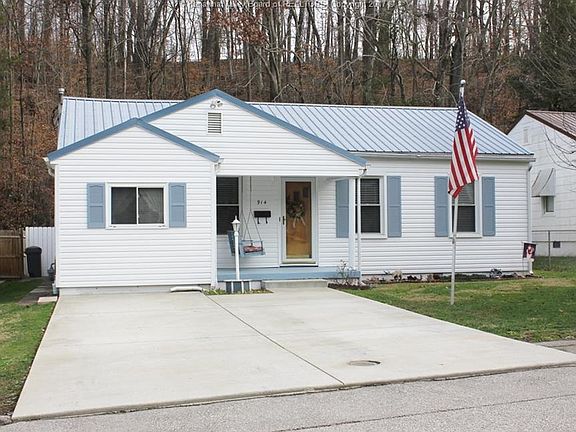 2nd image of 914 Glen Way