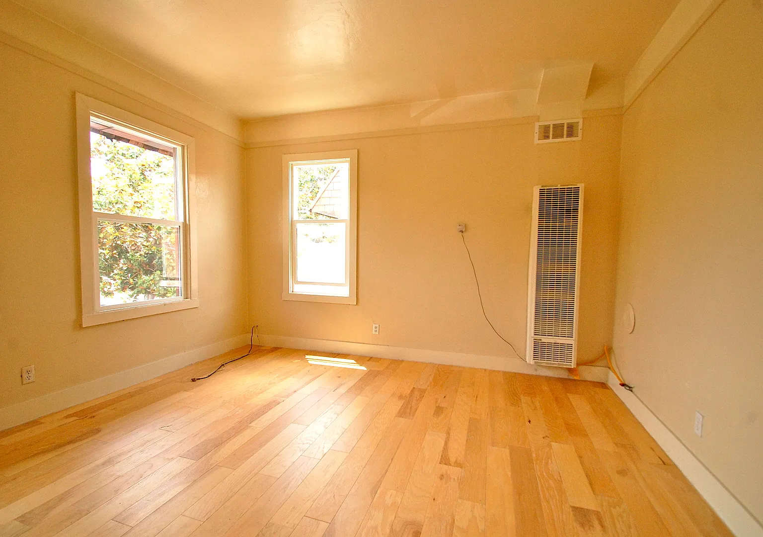 2930A — Photo 2