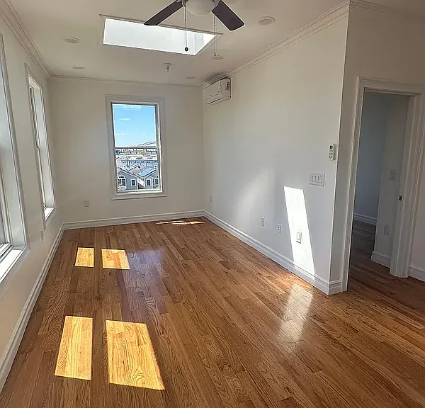 373 Danforth Ave #403 — Photo 3