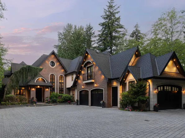 3083 Semiahmoo Trl, Surrey, BC V4P 1H4