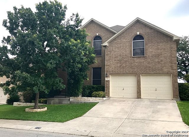 1st image of 745 Treaty Oak