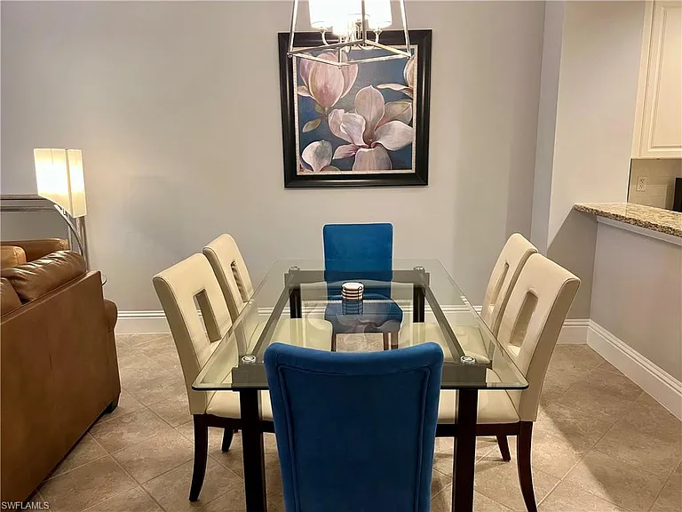 5068 Annunciation Cir #209 — Photo 1