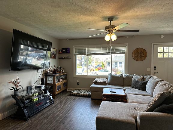 4th image of 208 Bellevue Dr