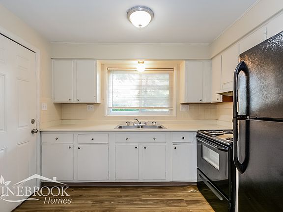 5th image of 3337 McGrew St
