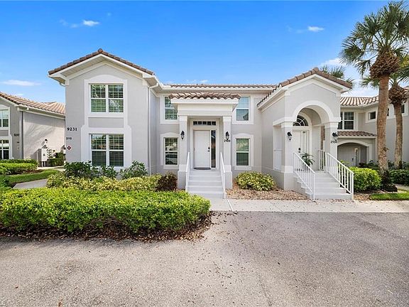 3rd image of 9231 Spring Run BLVD #2109