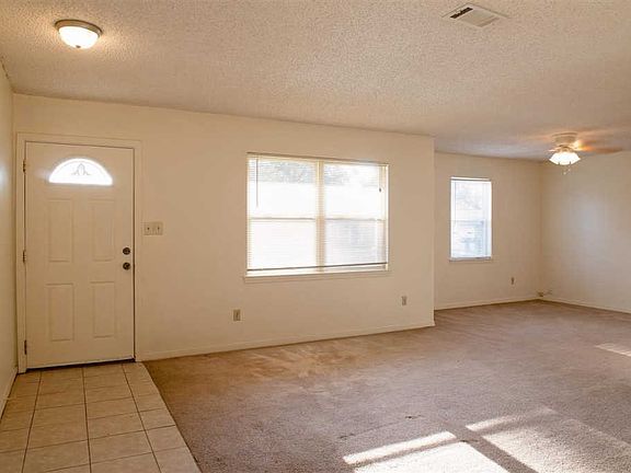 3rd image of 4975 La Ventana Cir