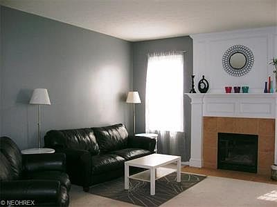 4th image of 1050 Kings Cross Dr