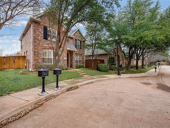 3rd image of 6990 Aspen Creek Ln
