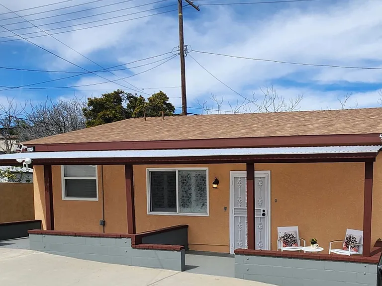 1/2 W Sepulveda St — Photo 25