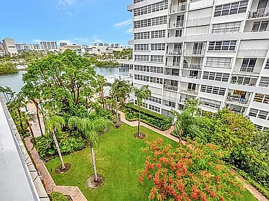 1170 N Federal Hwy #1110 — Photo 35