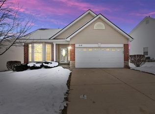218 Stone Run Blvd, Wentzville, MO 63385