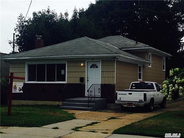 1st image of 16 Oakland St