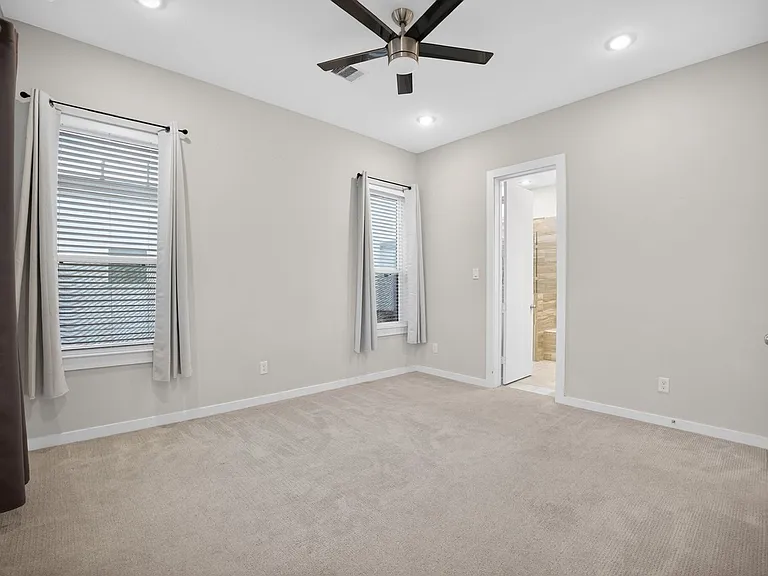 619 Thornton Oaks Ln — Photo 12