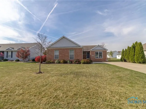 29185 Greystone Dr, Millbury, OH 43447