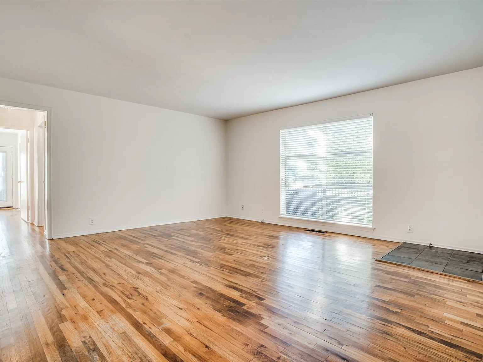 2 bed, 2.0 bath, 1130 sqft, $2,100 — Photo 4