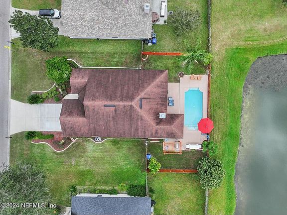 2nd image of 409 MACKENZIE Circle