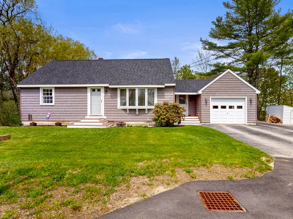 17 Orchard Circle, Lewiston, ME 04240