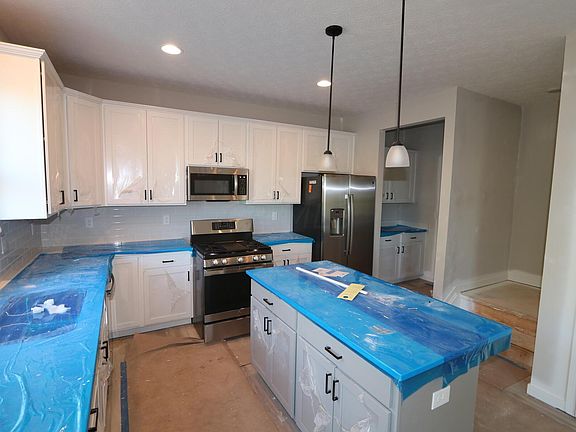 3rd image of 6463 Boone Dr
