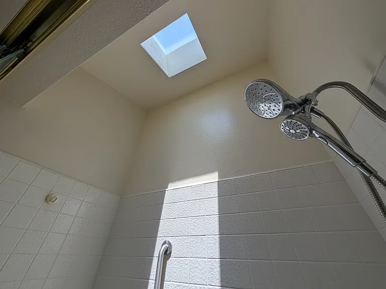 1419 Poseidon — Photo 20