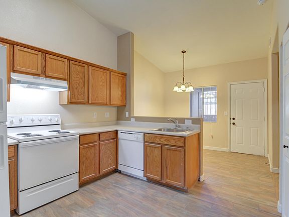 3rd image of 3817 Soda Springs Dr