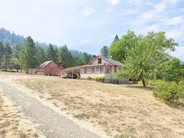 207 N Frontage Rd, Wolf Creek, OR 97497