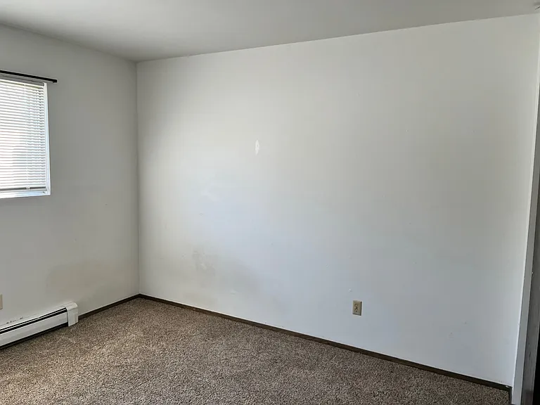 630 E Lincoln Ave — Photo 20