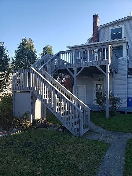 2 bed, 1000 sqft, $1,050 — Photo 1