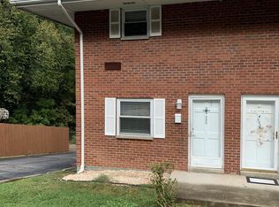 825 Glendale Ave #B, South Charleston, WV 25303