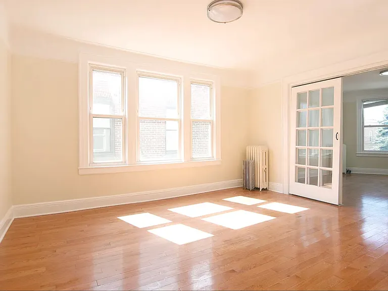 21-39 41st St #2 — Photo 1