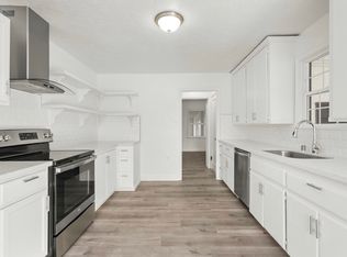 1528 W Cortland Ave, Fresno, CA 93705