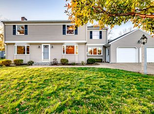 13 Broadmoor Dr, Cumberland, ME 04021