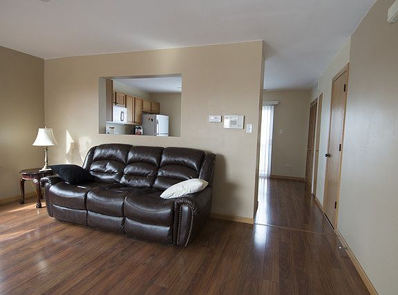 4th image of 2647 Canyon Dr