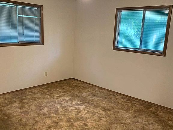 5th image of 301 Campbell St