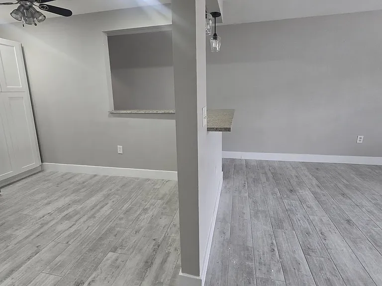 1906 Golfview Ave #9 — Photo 3