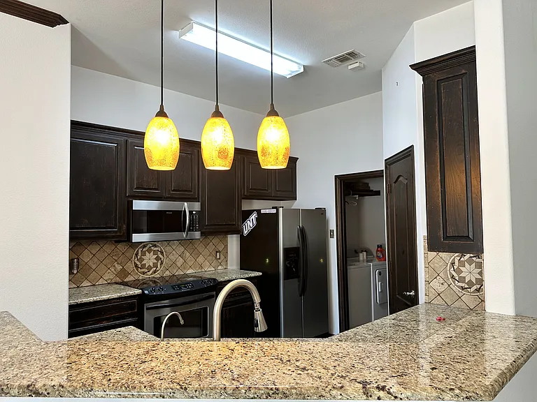 9008 Winding River Dr — Photo 7