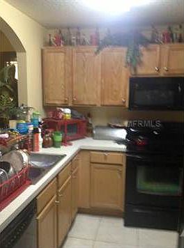 2nd image of 1201 E Poinsettia Ave