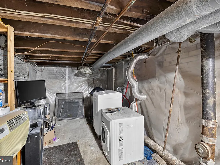 4107 Ludlow St — Photo 12